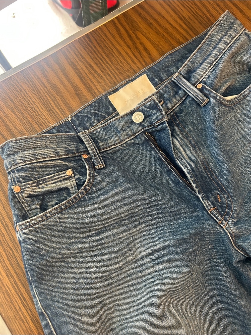 MOTHER the hot rod hover jeans - Picture 4 of 6